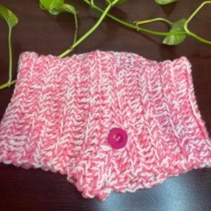 Handmade Neck Warmer Pink/White button front